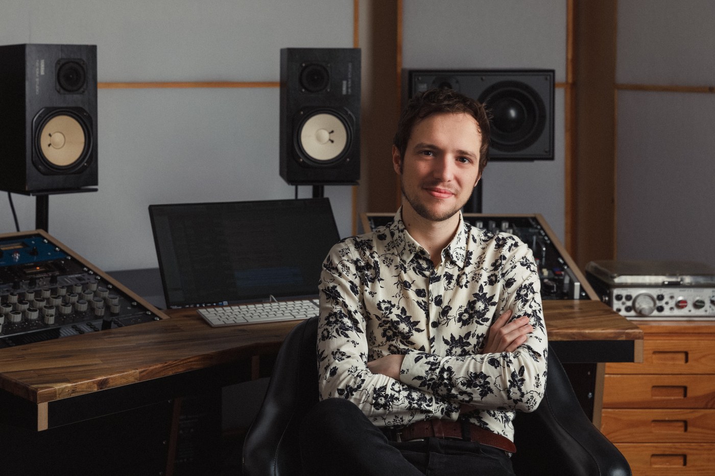 Mix engineer in the studio for Shehnai Funk